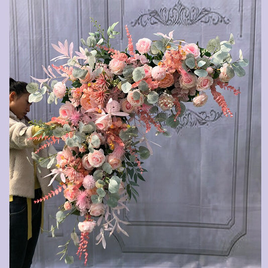 造花アレンジメントテーブルセンターピースフラワーボール三角形の花列装飾結婚式のアーチ背景パーティーステージイベント
