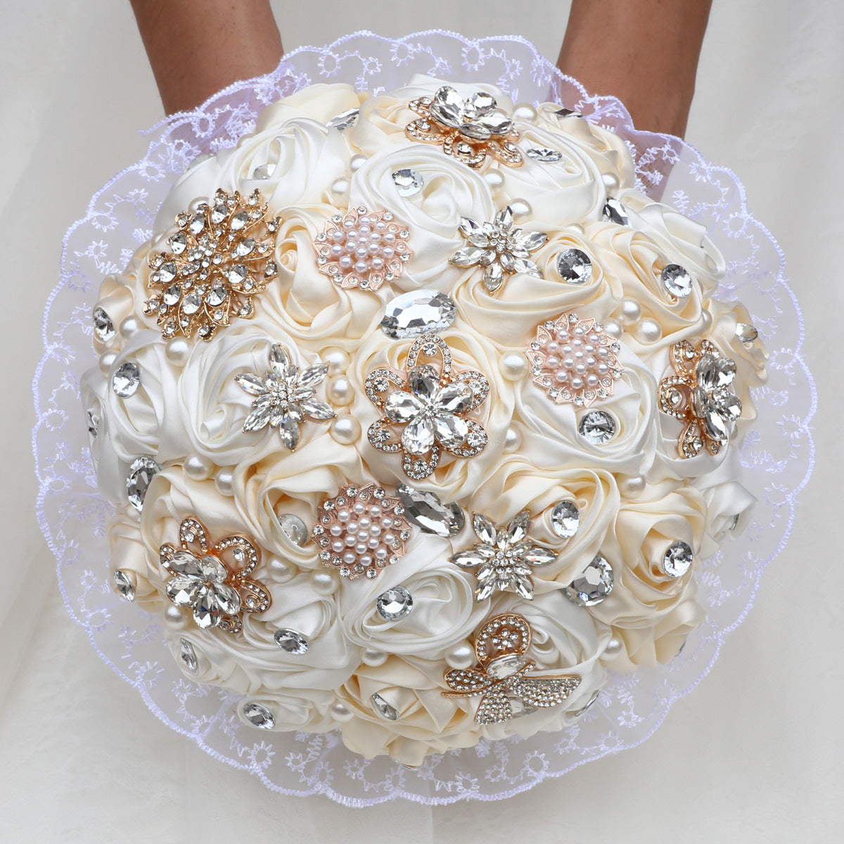 22cm Handmade Luxury Wedding Bridal Bouquet Large Silk Rose Holding Toss Artificial Flowers Bouquets with Satin Ribbon Pearls Rhinestone for Bride Vintage Royal Wedding Bouquet W2015