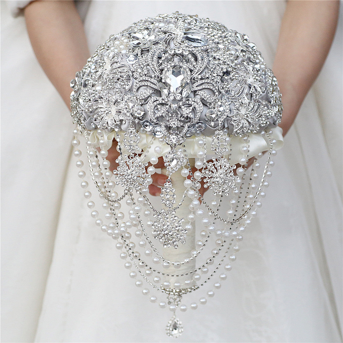 21cm Wedding Bride Holding Flower Full Diamond Pearl Pendant Creative Heavy Industry Holding Flower Bundle W2012