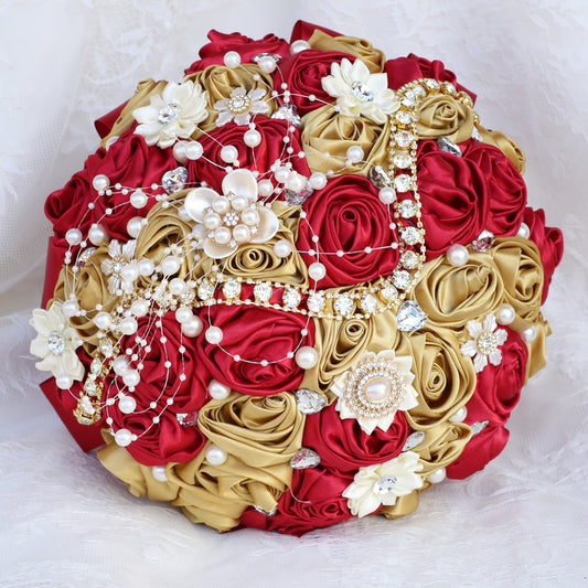 22cm Bridal Wedding Bouquet with Brooch Pearl String Cascade Bouquet for Bride Bridesmaid Quinceanera Satin Rose Holding Flower W2020