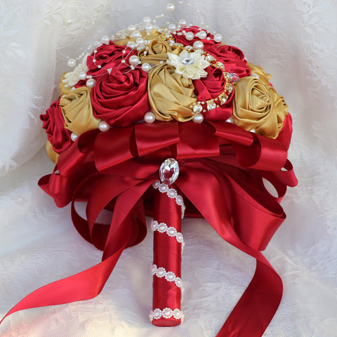 22cm Bridal Wedding Bouquet with Brooch Pearl String Cascade Bouquet for Bride Bridesmaid Quinceanera Satin Rose Holding Flower W2020