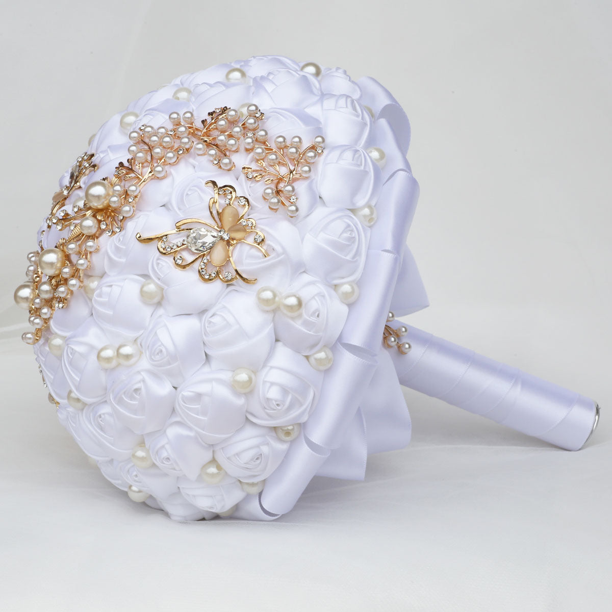 21cm White Handmade Holding Flowers Bridal Bouquet With Ribbon Rose Diamond Pearl Butterfly Diamond Alloy Diamond W2007