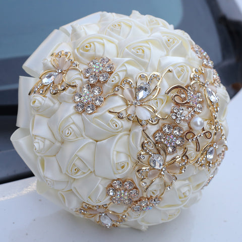 18cm Handmade Bridal Wedding Bouquet Satin Rose Artificial Flower Bride Bridesmaid Holding Toss Round Wedding Bouquets Sparkling Rhinestone Brooch Crystals Pearl W2028