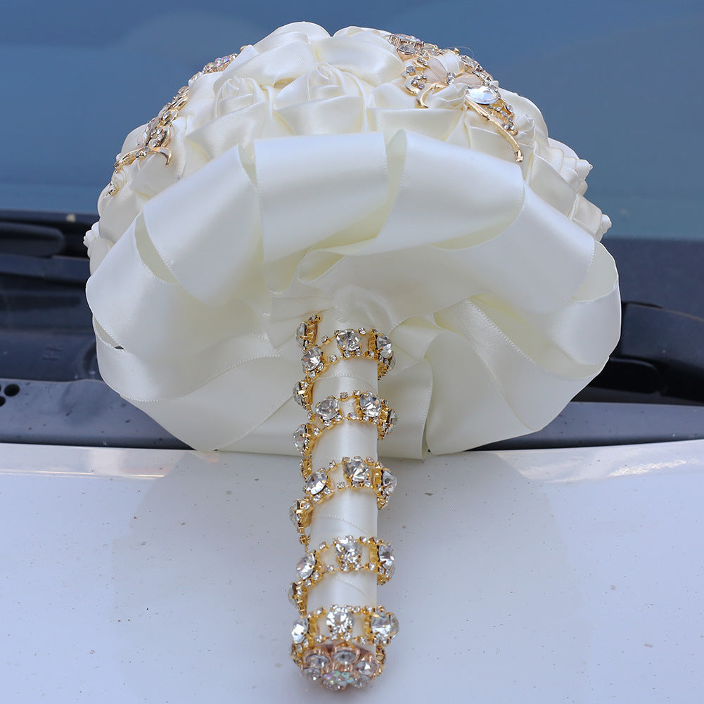 18cm Handmade Bridal Wedding Bouquet Satin Rose Artificial Flower Bride Bridesmaid Holding Toss Round Wedding Bouquets Sparkling Rhinestone Brooch Crystals Pearl W2028